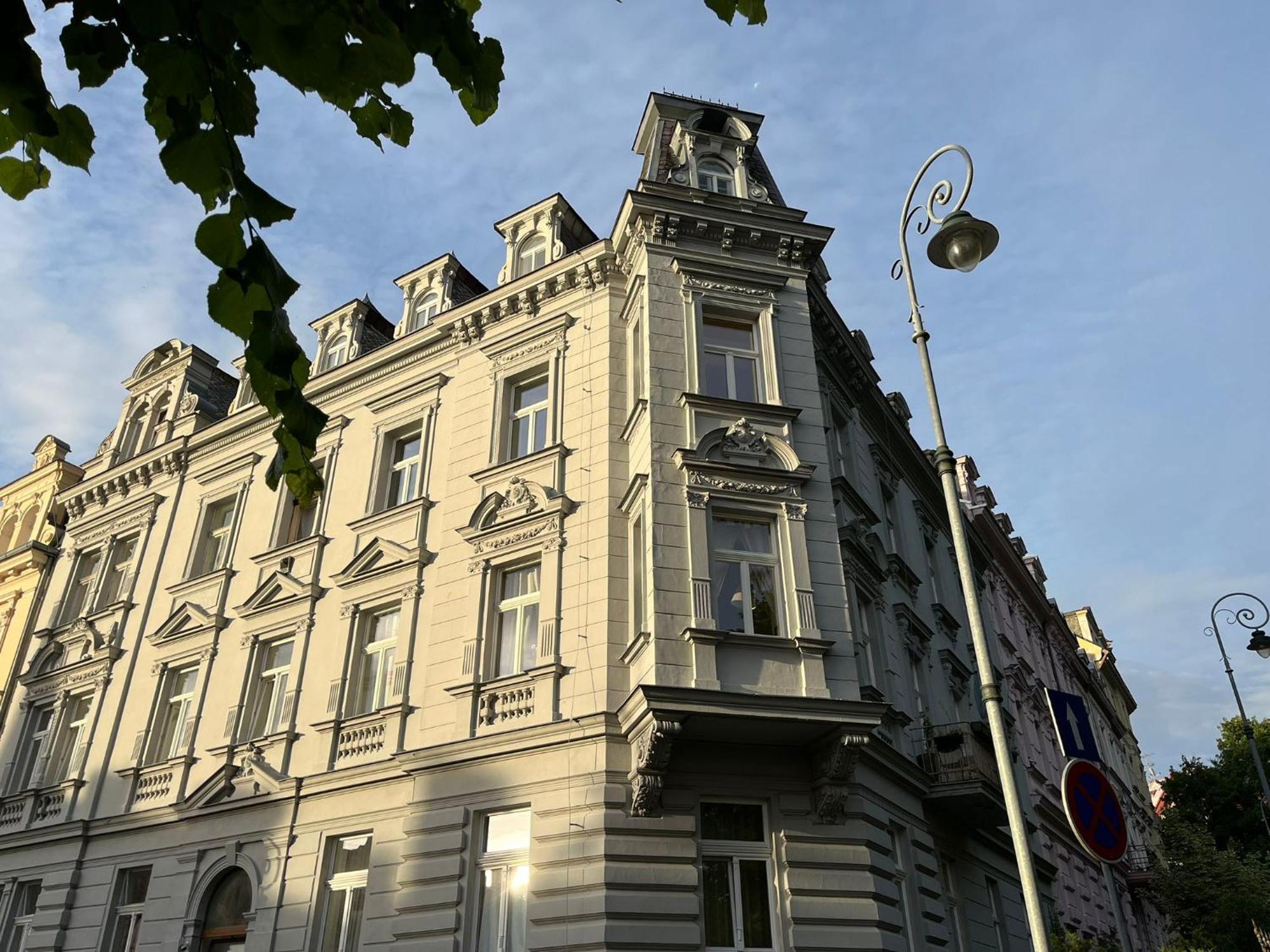 Residence Polonia 卡罗维发利 外观 照片